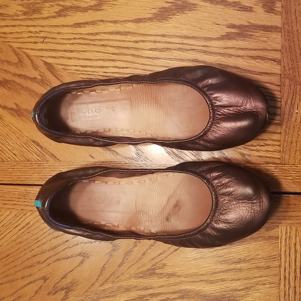Tieks Raspberry Truffle Size 9